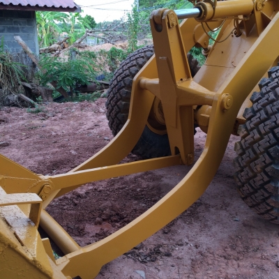 รถตักล้อยาง JH 30 B รถใช้งานปรกติ เครื่องแน่น ต่อแขนแล้ว ทำสีใหม่ กระจกหัวเก๋งใหม่ หุ้มเบาะใหม่