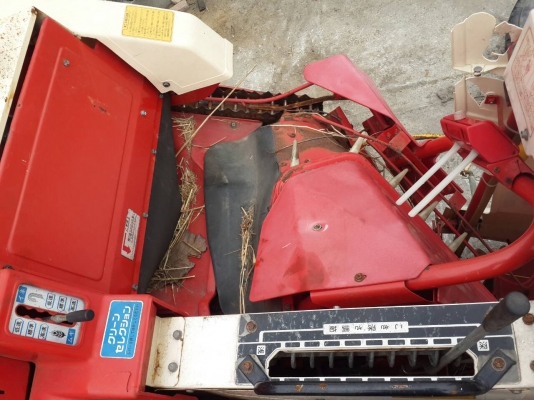 ขายรถเกี่ยวข้าว นำเข้าจากญี่ปุ่น รุ่นTC1201 ยี่ห้อ YANMAR ราคาสุดพิเศษก่อนฤดูการเก็บเกี่ยว 45,900บ.