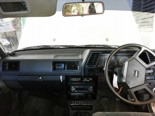 ขายรถนิสสัน  ซันนี่b 11ตัวtop  เครื่อง 1300เครืองดี แม็ก15 แอร์เย็น  รถบ้าน