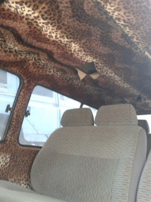 ขายรถตู้หัวจรวด TOYOTA HIACE ปี 1995 เครื่อง 2JZ- เกียร์ออโต้