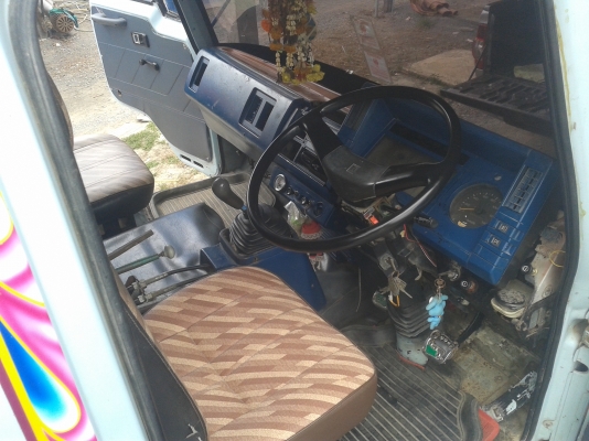 หลุดมัดจำขายต่อคัฟร๊อค FVZ12MY 175แรง เกียร์เดิม6เกียร์สโลอินเตอร์3สปีดกระบะเหล็กข้างเรียบสภาพสวยพร้อมใช้งาน