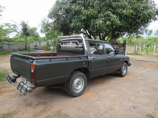 TOYOTA ม้ากระโดด 4ประตู เครื่องดีเซล หน้าหลังเดิมๆ แอร์เย็น TOYOTA ม้ากระโดด 4ประตู เครื่องดีเซล หน้าหลังเดิมๆ แอร์เย็น