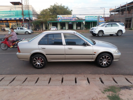 ขายHONDA City 1.3cc หัวฉีด พวงมาลัยพาเวอร์ กระจกไฟฟ้า เซนทรัลล็อค แอร์เย็นจัด เครื่องเล่นชีดี+USB ล้อแม๊กยางดี4เส้นภาษีเต็มเอกสารพร้อมโอน สีบรอนทอง รถปลายปี 39 ขับดี เครื่องดีประหยัดน้ำมันสุดๆรถเดิมๆรถไม่เคยติดแก๊ส ภายในเดิมสวย รถบ้านเเท้ๆ เจ้าของเดิมเป็น