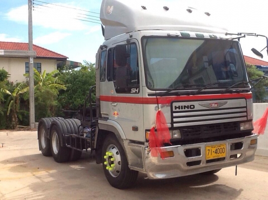 ขายยรถบรรทุกสิบล้อหัวลากสภาพพร้อมใช้งานคับ