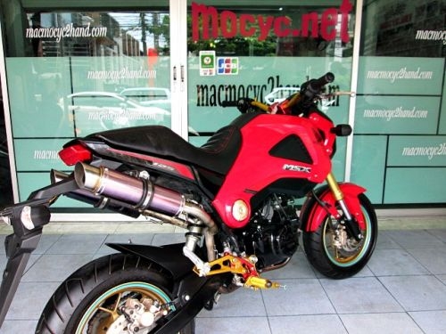 msx สีแดง ตัวใหม่แมกซ์สีทอง คันนี้แต่งเท่ ด้วยท่อคู่ เกียโยง เครื่องเดิม รถเดือน กรกฎาคม ปี 57  แถม 4 รายการ 56900