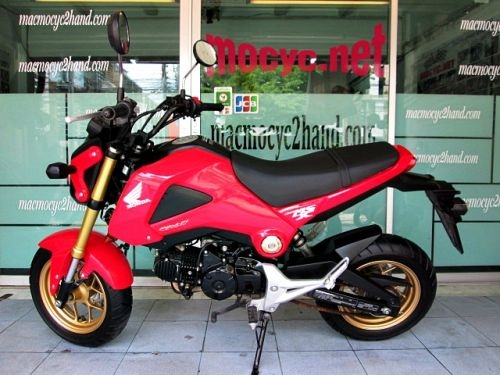 msx สีแดง ตัวใหม่แมกซ์สีทอง รถเดือน พฤศจิกายน ปี 57 ไมล์ 3 พันโล  สภาพเดิมๆสวย แถม 4 รายการ 58900