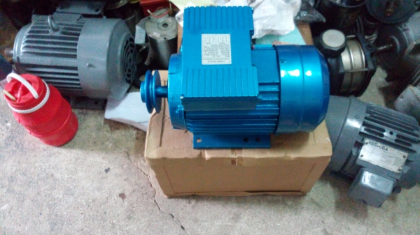 ขาย !!มอเตอร์3แรง220v.ของจีน พร้อมใช้งาน (ของใหม่) รอบ2880