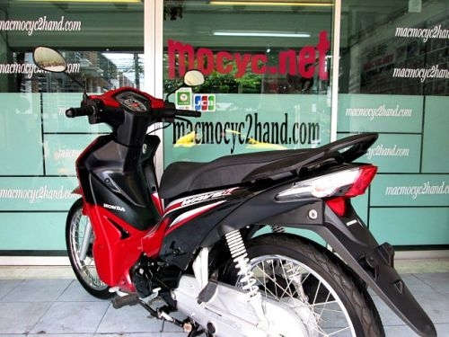 wawe 110 i สีแดง ลายใหม่ล่าสุดปี 58 รถเดือน ม ค. ปี 58 ไมล์น้อย 9 ร้อยโลเท่านั้น แถม 4 รายการ 31900