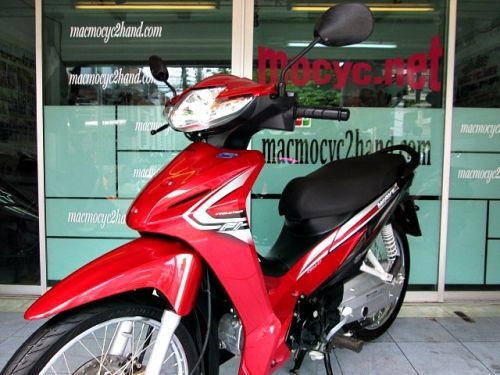 wawe 110 i สีแดง ลายใหม่ล่าสุดปี 58 รถเดือน ม ค. ปี 58 ไมล์น้อย 9 ร้อยโลเท่านั้น แถม 4 รายการ 31900