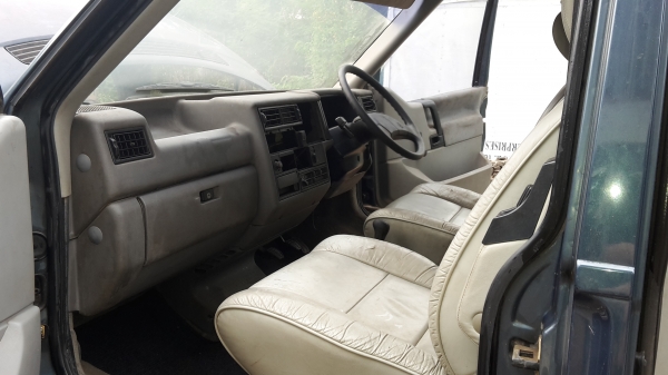 ขายรถโฟล์คไม่มีทะเบียนสภาพสวยตามรูป เครื่องเกียร์มีแต่ขาดปั๊มติ๊กลูกลอยถังน้ำมันเครื่องไม่เคยดมแก๊ส(ไม่มีทะเบียน)ขายเอาไปทำที่นอนหรือร้านทำอะไหล่ครับ ขาย 45000 บาทเท่านั้น