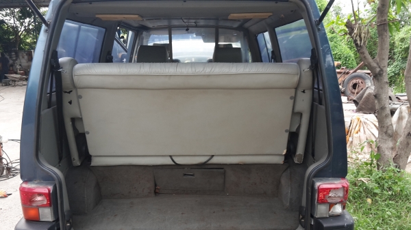 ขายรถโฟล์คไม่มีทะเบียนสภาพสวยตามรูป เครื่องเกียร์มีแต่ขาดปั๊มติ๊กลูกลอยถังน้ำมันเครื่องไม่เคยดมแก๊ส(ไม่มีทะเบียน)ขายเอาไปทำที่นอนหรือร้านทำอะไหล่ครับ ขาย 45000 บาทเท่านั้น