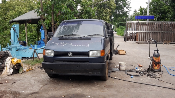 ขายรถโฟล์คไม่มีทะเบียนสภาพสวยตามรูป เครื่องเกียร์มีแต่ขาดปั๊มติ๊กลูกลอยถังน้ำมันเครื่องไม่เคยดมแก๊ส(ไม่มีทะเบียน)ขายเอาไปทำที่นอนหรือร้านทำอะไหล่ครับ ขาย 45000 บาทเท่านั้น