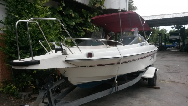 ขายเรือ21ฟุตครึ่งเป็นเรือนำเข้าครับ มีซาวเดอร์ดูปลาติดเรือมา มีห้องปลาเป็น เครื่องยามาฮ่า80แรง รุ่นใหม่4จังหวะ ใช้งานไม่กี่ครั้งเป็นเรือ2ชั้นครับ ขาย 385000 บาท พร้อมเทเลอร์ครับ