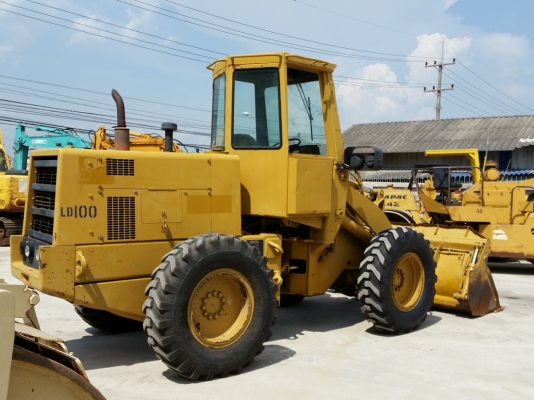 ขายรถตักล้อยาง มาใหม่ 515B ยี่ห้อ DRESSER รถเก่านอก ไม่เคยใช้งานในไทย