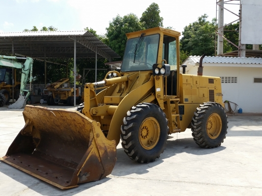 ขายรถตักล้อยาง มาใหม่ 515B ยี่ห้อ DRESSER รถเก่านอก ไม่เคยใช้งานในไทย