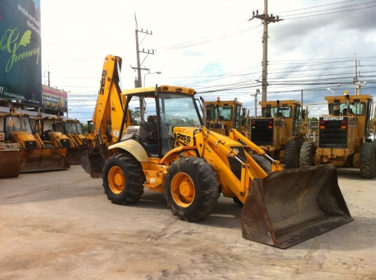 ขาย รถตักหน้าขุดหลัง JCB 215S สภาพสวย นำเข้าจากประเทศสหรัฐอเมริกา 2 เพลา 4x4 92 แรงม้า ไม่เคยผ่านการใช้งานในไทย