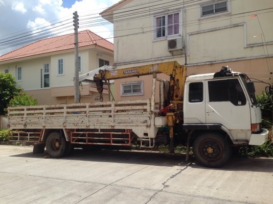 ขายบรรทุกหกล้อ MITSUBISHI FUSO ปี 45 ติดเครน TANADO 3 TON 4 ปลอก เครื่อง 195 แรงม้า