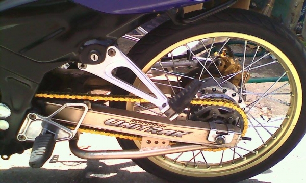 ขาย KAWASAKI KR150 ปี41 เสือเงิน อามดามล่าง ทะเบียน ไม่โอน ทะเบียน59 ขาย23500