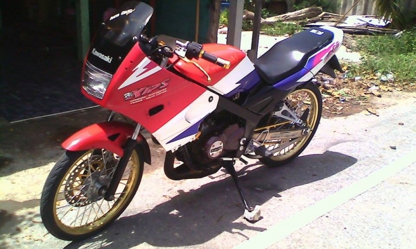 ลดๆๆ ขาย KAWASAKI KR150 ปี41 เสือเงิน อามดามล่าง ทะเบียน ไม่โอน ทะเบียน59 ขาย20500