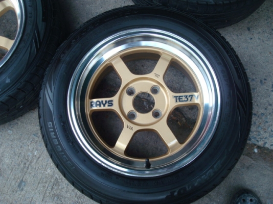 ล้อพร้อมยางสภาพดี