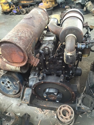 เครื่อง 4D88E komatsu เก่านอก เครื่อง 4D88E komatsu เก่านอก