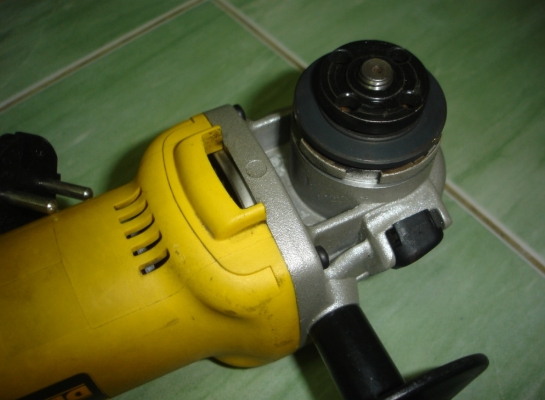 ขายเครื่องเจียร์ 4" Dewalt D28803 ของแท้100\%
