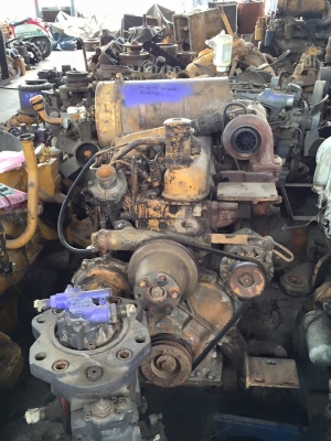 เครื่อง 4D105 komatsu เก่าใน เครื่อง 4D105 komatsu เก่าใน