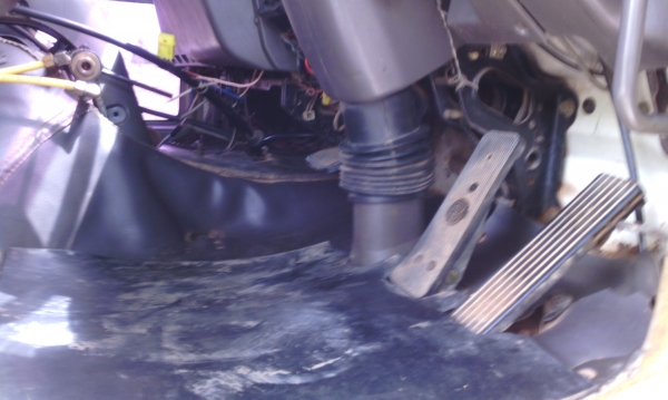 MITSUBISHI  MMTFN527EVC ยูโรวัน 225 แรงม้า กระบะสามมิตร สวยๆ ปี44