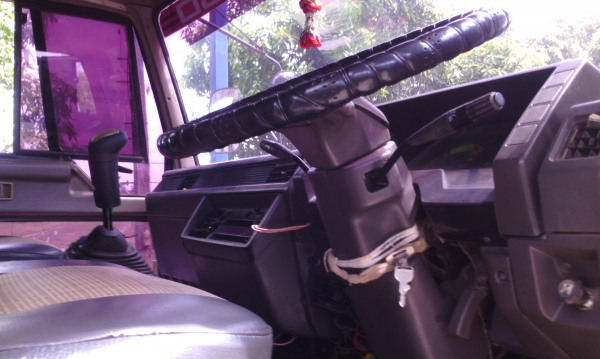 MITSUBISHI  MMTFN527EVC ยูโรวัน 225 แรงม้า กระบะสามมิตร สวยๆ ปี44