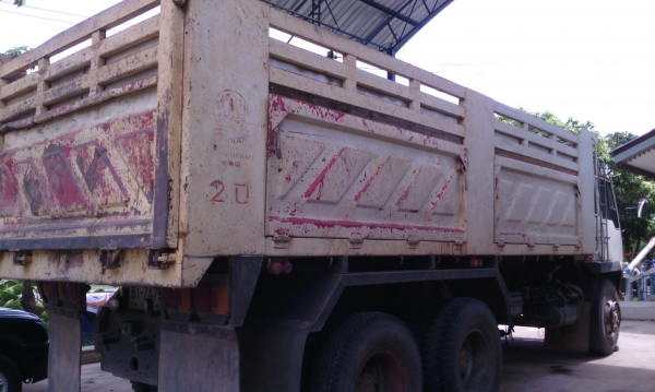 MITSUBISHI  MMTFN527EVC ยูโรวัน 225 แรงม้า กระบะสามมิตร สวยๆ ปี44