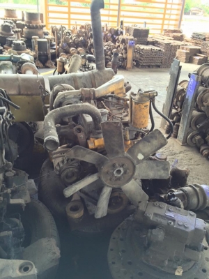 เครื่อง 4D95L komatsu เก่าใน เครื่อง 4D95L komatsu เก่าใน