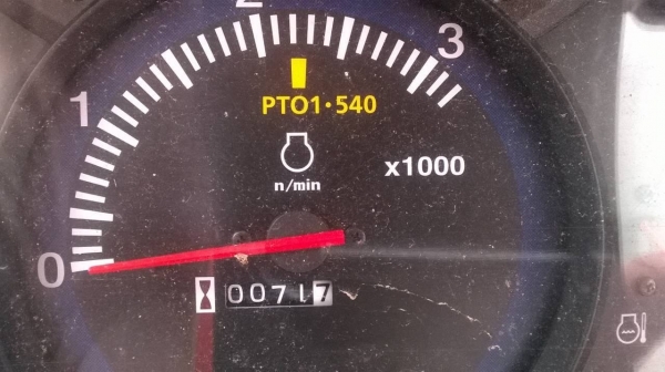 ขายรถไถ KUBOTA L4708 สภาพใหม่ป้ายแดง ใช้งานแค่ 700 ชั่วโมง อุปกรณ์บุ้งกี๋ตักหินทราย เอกสารสัญญาซื้อขาย ขายรถไถ KUBOTA L4708 สภาพใหม่ป้ายแดง ใช้งานแค่ 700 ชั่วโมง อุปกรณ์บุ้งกี๋ตักหินทราย เอกสารสัญญาซื้อขาย