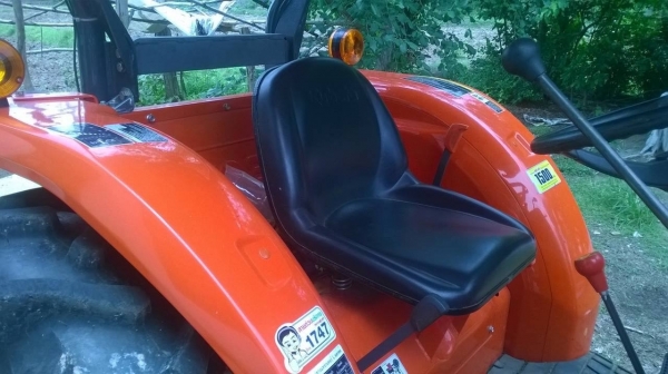 ขายรถไถ KUBOTA L4708 สภาพใหม่ป้ายแดง ใช้งานแค่ 700 ชั่วโมง อุปกรณ์บุ้งกี๋ตักหินทราย เอกสารสัญญาซื้อขาย ขายรถไถ KUBOTA L4708 สภาพใหม่ป้ายแดง ใช้งานแค่ 700 ชั่วโมง อุปกรณ์บุ้งกี๋ตักหินทราย เอกสารสัญญาซื้อขาย