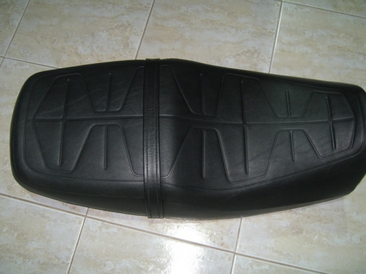 เบาะก้างปลาของแท้ CB400 98 จากญี่ปุ่น