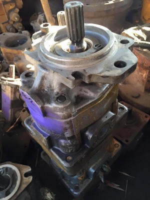 ปั๊มไฮดรอลิก pc120-2 เก่าใน ปั๊มไฮดรอลิก pc120-2 เก่าใน