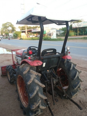 รถแทรกเตอร์ยันม่าร์ 35 แรงม้า 2 เพลา พร้อมอุปกรณ์ต่อพ่วง รถแทรกเตอร์ยันม่าร์ 35 แรงม้า 2 เพลา พร้อมอุปกรณ์ต่อพ่วง