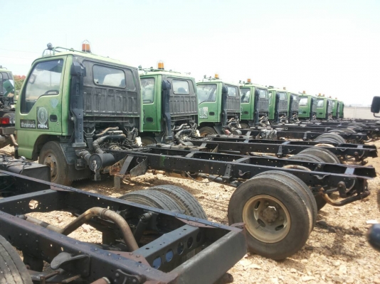 ขายรถบรรทุก 6 ล้อหัวค้สซี ISUZU NKR 130 แรงม้าเทอร์โบปี 2548 ราคา 250000