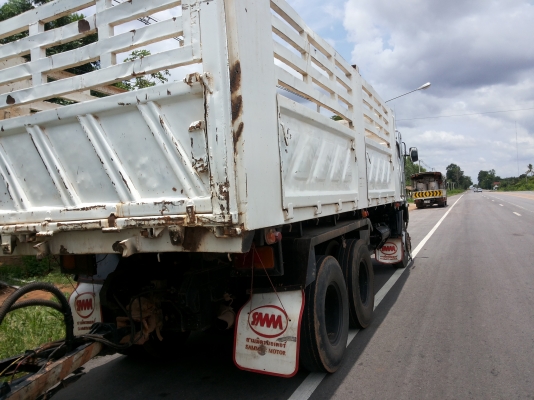 ขาย 320 ปี51 แม่ลูก 3เพลาแท้ ดั้มสามมิตร แยกได้ครับ