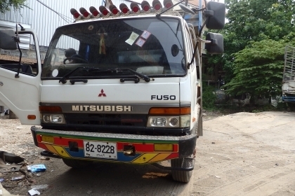 ขาย 12 ล้อดั้ม FUSO MMTFN627PNC ปี46ติด เครื่องเซียงไฮ CNG