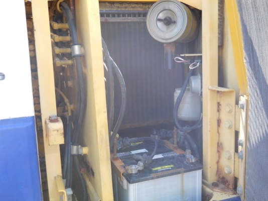 ขายรถเก่าญี่ปุ่นแท้ๆ รถแบคโฮ komatsu pc 90 มีปากคีบ รถสวยใช้งานน้อย สนใจโทรสอบถาม 092-3309229 อี๊ด