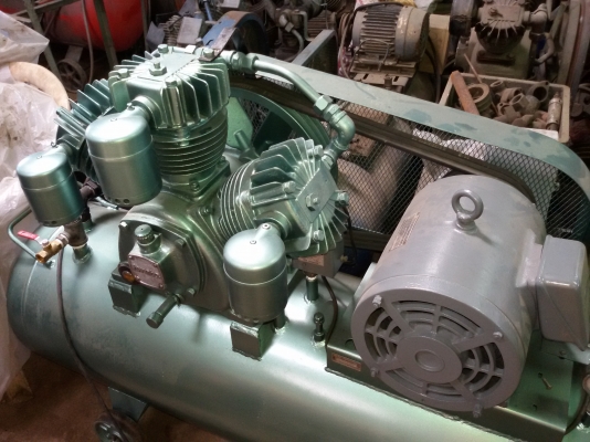 ขายปั๊มลม iwata ขนาด10แรงไฟ380v