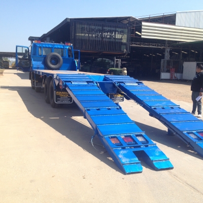 ขายค่ะ 12 ล้อ HINO PROFIA เครื่อง P11C 320 แรงม้าระบบน้ำมัน หางบรรทุกแมคโค ยาว 7.30 เมตร รถใหม่ทั้งคัน พร้อมทะเบียน สวยๆเลยค่ะ สนใจโทรสอบถามได้ รีบเลย