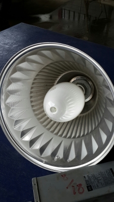 ขายโคมไฟโรงงาน 400 w. Mercury Lamp (หรือเอาของมาแลกเปลี่ยน)