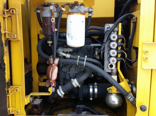 มาถึงแล้ว !! ใหม่รถแบคโฮ ยีห้อ KOMASU PC130-6K รถเก่านอกแท้ ไม่เคยผ่านการใช้งานในไทย เอกสารครบ มีให้เลือก 2 คันมาถึงแล้ว !! ใหม่รถแบคโฮ ยีห้อ KOMASU PC130-6K รถเก่านอกแท้ ไม่เคยผ่านการใช้งานในไทย เอกสารครบ มีให้เลือก 2 คัน