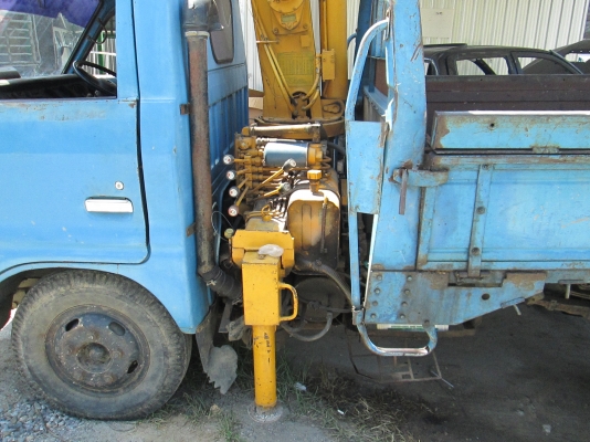 ISUZU 6 ล้อดั้มพ์ เครนสภาพสวย 2T ISUZU 6 ล้อดั้มพ์ เครนสภาพสวย 2T