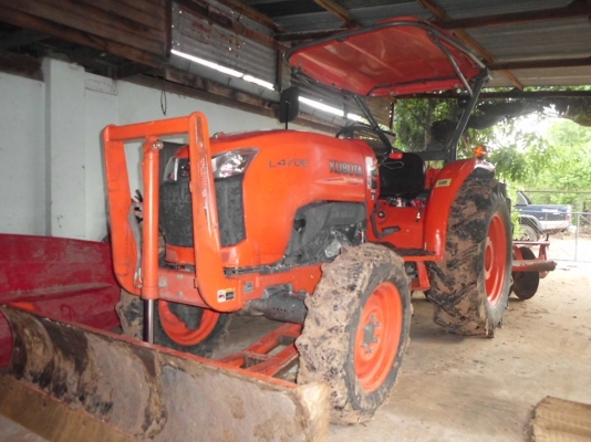 ขายรถไถ KUBOTA L4708 อุปกรณ์ผานหน้าหลัง 47 แรง สภาพดีพร้อมใช้งาน ขายรถไถ KUBOTA L4708 อุปกรณ์ผานหน้าหลัง 47 แรง สภาพดีพร้อมใช้งาน