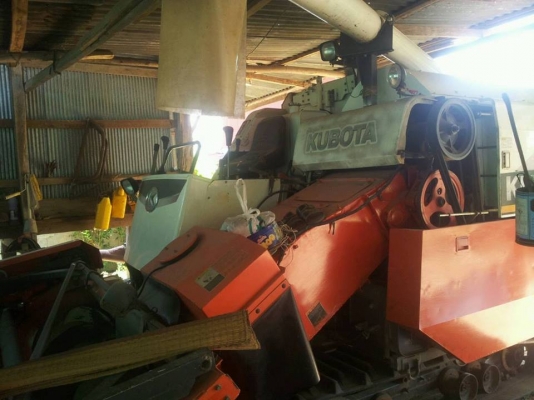 ขายรถเกี่ยวข้าวDC68 พร้อมเทรลเลอร์ สภาพสวยพร้อมใช้งาน สนใจโทร 090-8588220คุณนะ 093-3258446คุณบิว ID:narong498 หรือเข้าดูสินค้าอื่นๆได้ที่ www.truck.in.th/498 หรือเพจFacebook ณรงค์ ซื้อขายรถมือสอง (เว็บไซต์ส่วนตัว) หรือFacebook ตลาดรถมือสอง คุณนะ