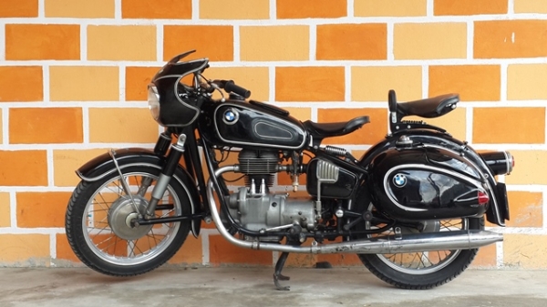 วุมิ นนบุรี ขาย BMW R27 ปี2509 ทะเบียนแท้โอนขนส่งสถาพนางฟ้ามาอีกแล้วคับ