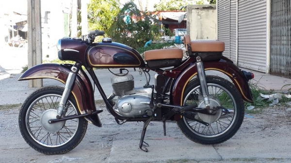 วุฒิ นนบุรี MZ 175cc. หัวไม่เลี้ยวรถเก็บงานมาบ้างแล้วเครื่องดี(เอกสารใบซื้อขาย)