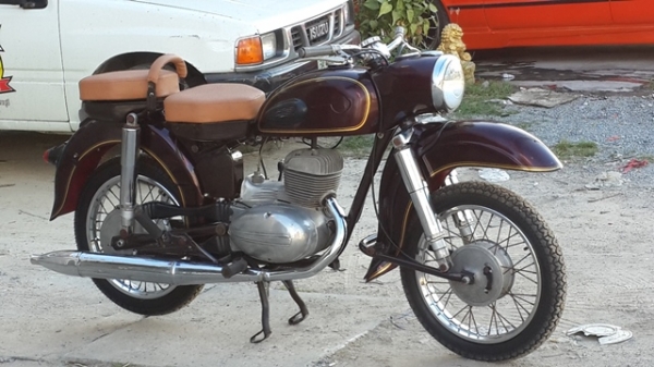 วุฒิ นนบุรี MZ 175cc. หัวไม่เลี้ยวรถเก็บงานมาบ้างแล้วเครื่องดี(เอกสารใบซื้อขาย)